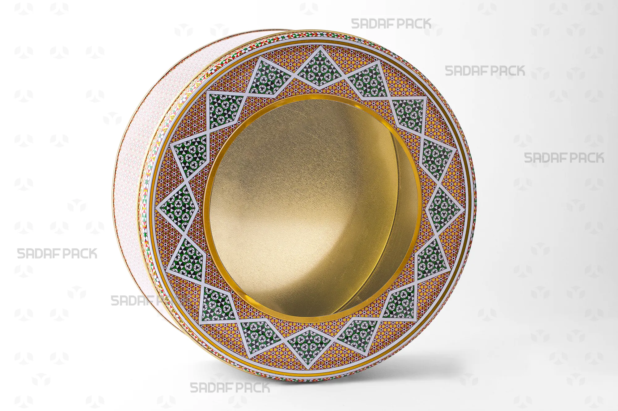 Three-quarter view of the 23 Metal 8 cm Tin from Sadaf Pack, showing its large circular metal body and matching lid.