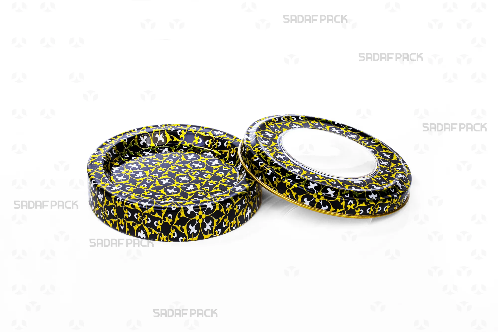 منظر علوي للعلبة المعدنية الفارغة سعة 5 جرام من صدف باك (تصميم أسود وذهبي وأبيض) وغطاؤها مفتوح، لعرض الحجم الداخلي والتصميم الجرافيكي.