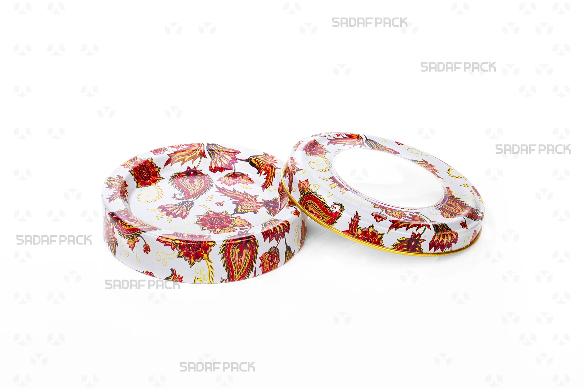 منظر علوي للعلبة المعدنية الفارغة سعة 5 جرام من صدف باك (تصميم الترنج الأبيض) وغطاؤها مفتوح، مما يبرز السعة الداخلية وتفاصيل نقش الغطاء.