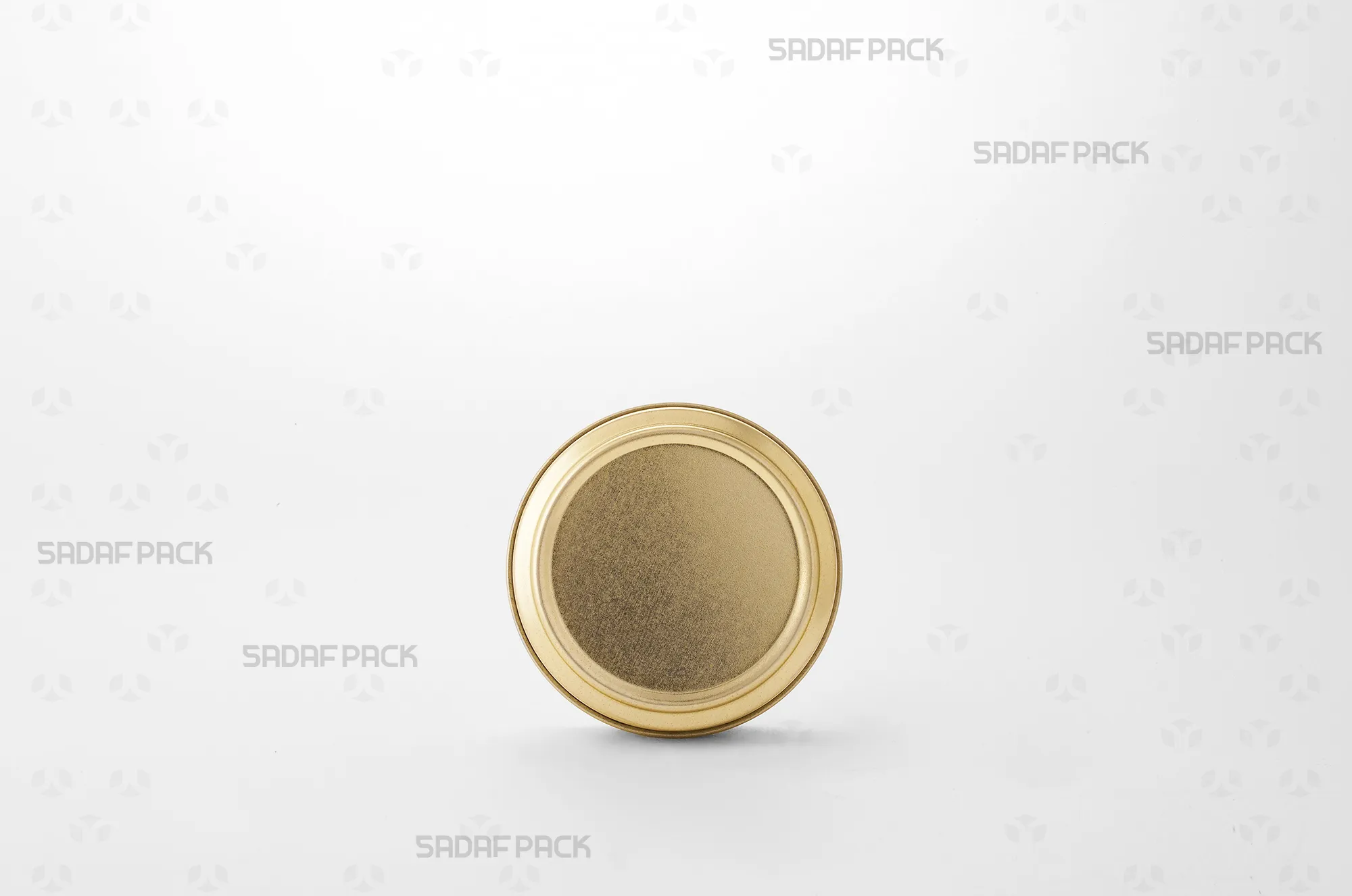 منظر أمامي للعلبة المعدنية الذهبية 6.5 (عمق 3 سم)، يبرز عمقها البالغ 3 سم وهيكل الغطاء المعدني الصلب.