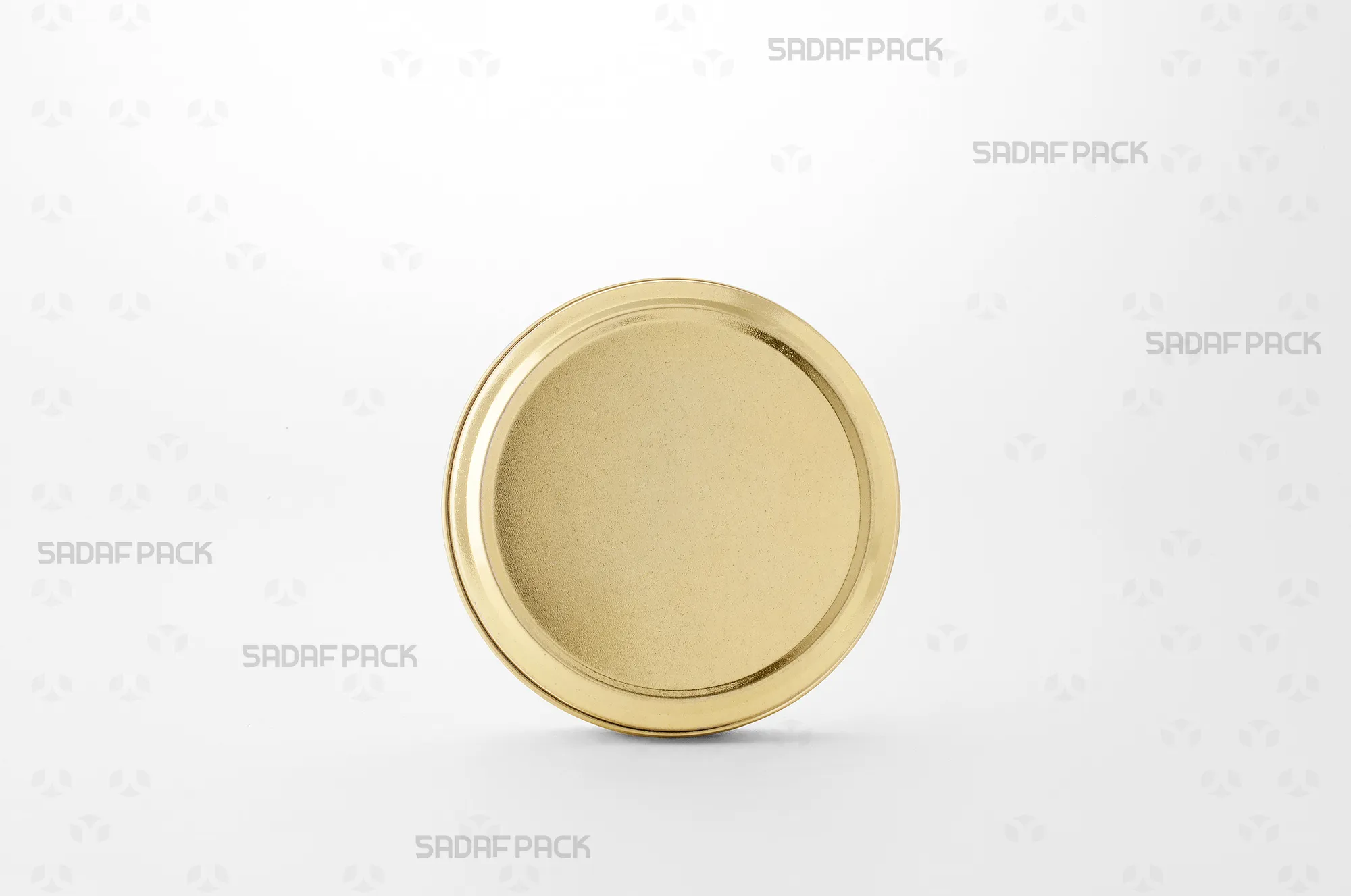 Front angle view of the Sadaf Pack 9 Metal 2 cm Tin, highlighting its 2 cm depth and seamless gold metal construction without a window.