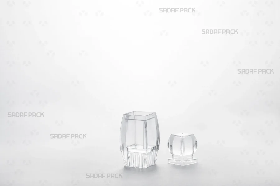 The Azin 1 Raised Bottom container with its lid and body separated, displaying the secure interior space designed for high-value spices.