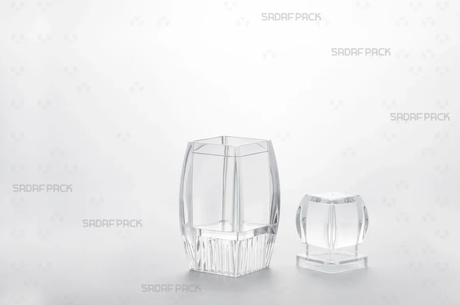 The Azin 3 Raised Bottom container with its lid and body separated, displaying the clean interior and the precise fit of the components.