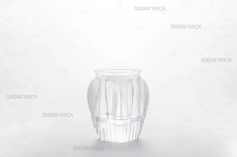 A three-quarter angle view of the Gohar 4 container body, detailing the unique raised bottom design and sturdy poly-crystal walls.