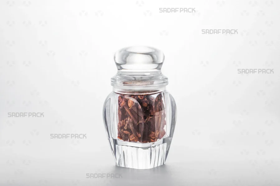 A three-quarter angle view of the Gohar 4 container filled with Cloves, demonstrating its suitability for export-quality packaging.