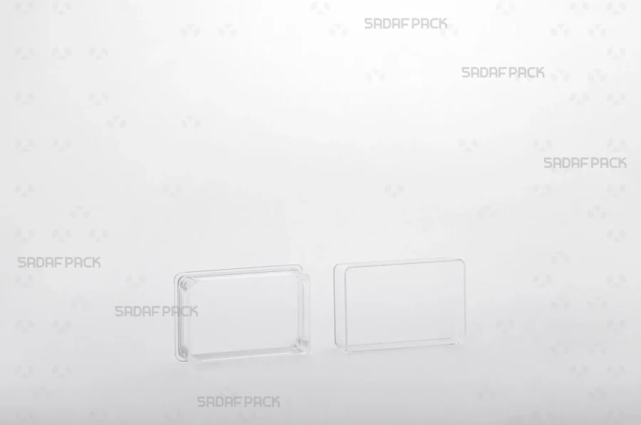 The 4 Deep Crystal Rectangle container shown with its lid placed alongside the body, displaying the interior space for spices.