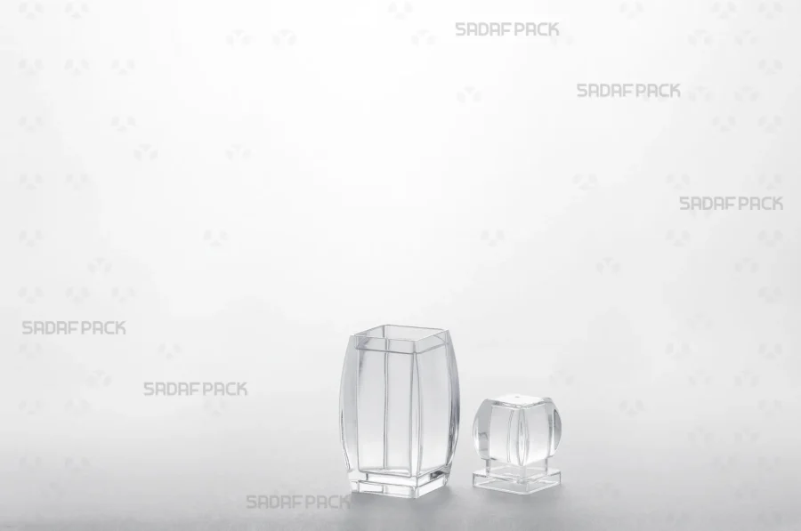 The Azin 1 container with its lid removed, displaying the clean, smooth interior and the precise structure of both the body and the lid.