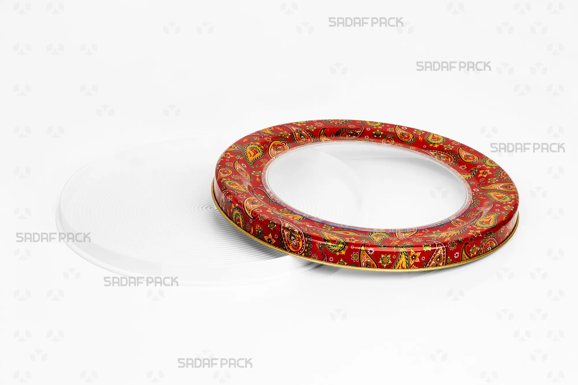 Top-down view of the empty Sadaf Pack 17 Metal España Flat Bottom tin with Red Termeh design, shown with the lid open to display its interior capacity and pattern.